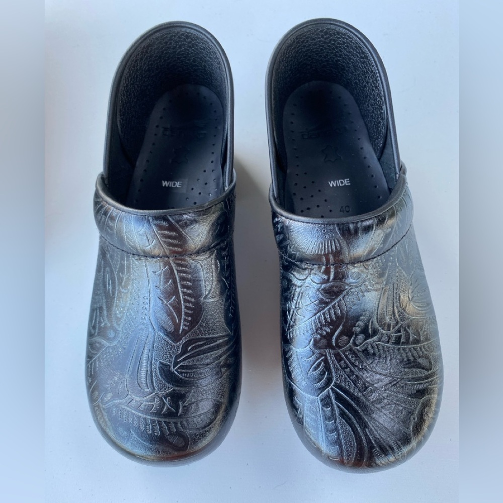 Dansko Professional Black Tooled Clog WIDE WIDTH NEW